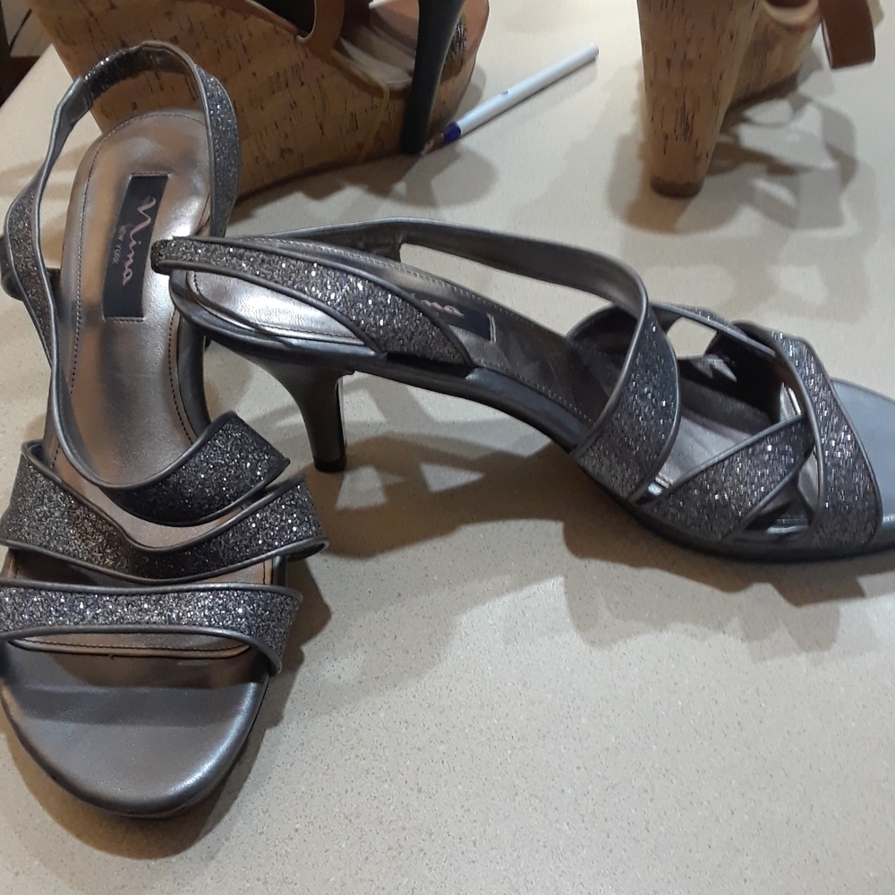 Shoes - Picture 2 of 4